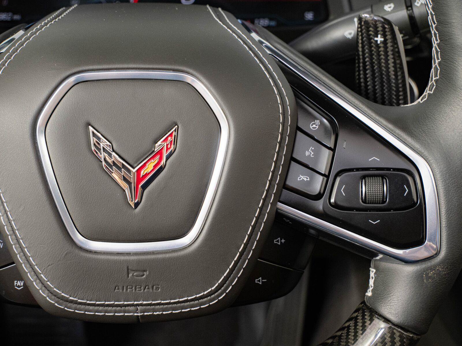 Used 2024 Chevrolet Corvette Z06 RWD image 11