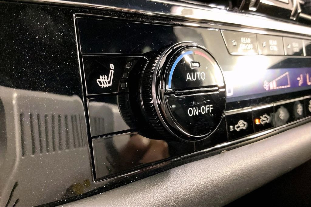 Used 2025 Nissan Pathfinder Rock Creek image 32