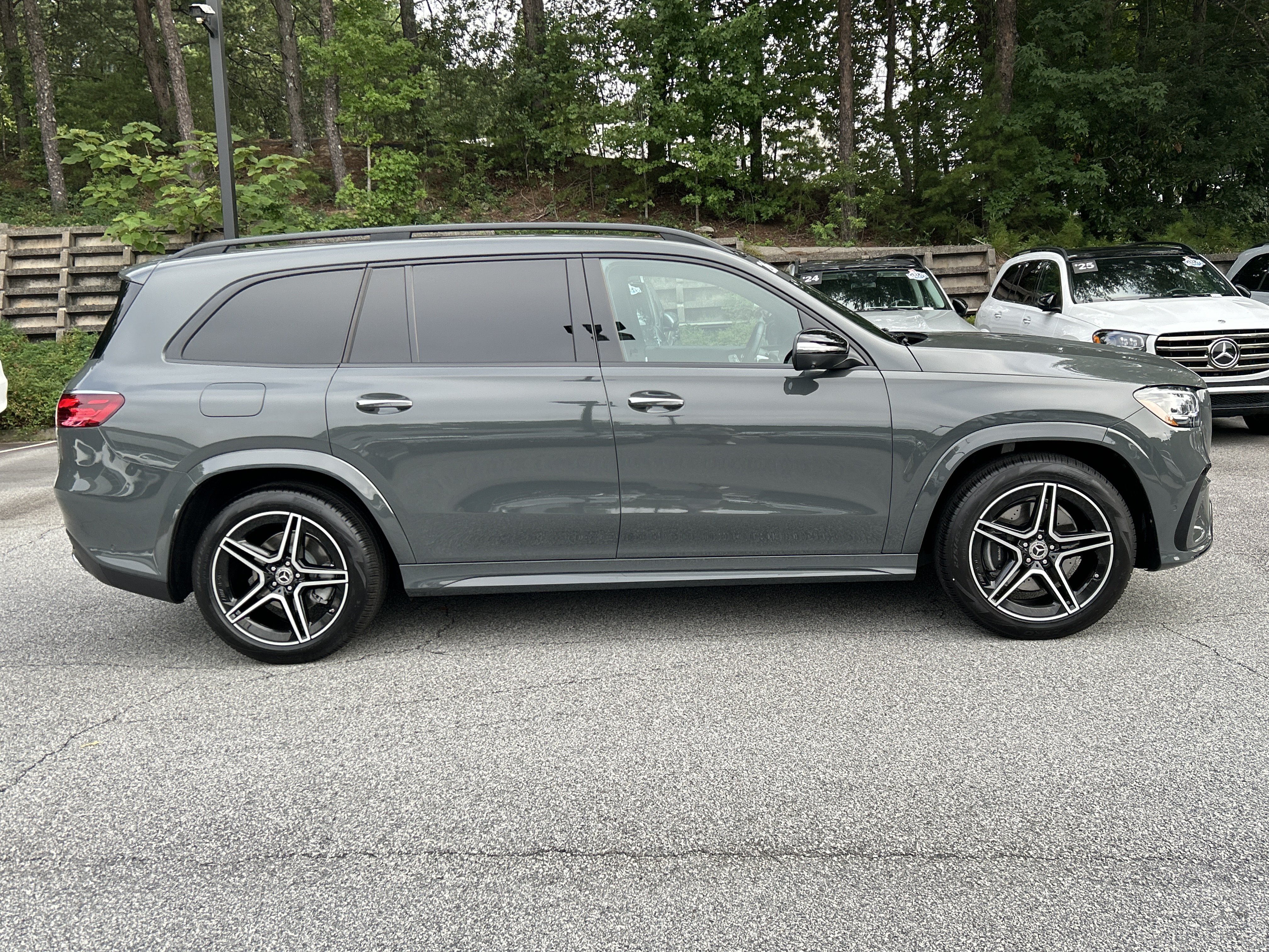 Certified 2026 Mercedes-Benz GLS 450 4MATIC image 5