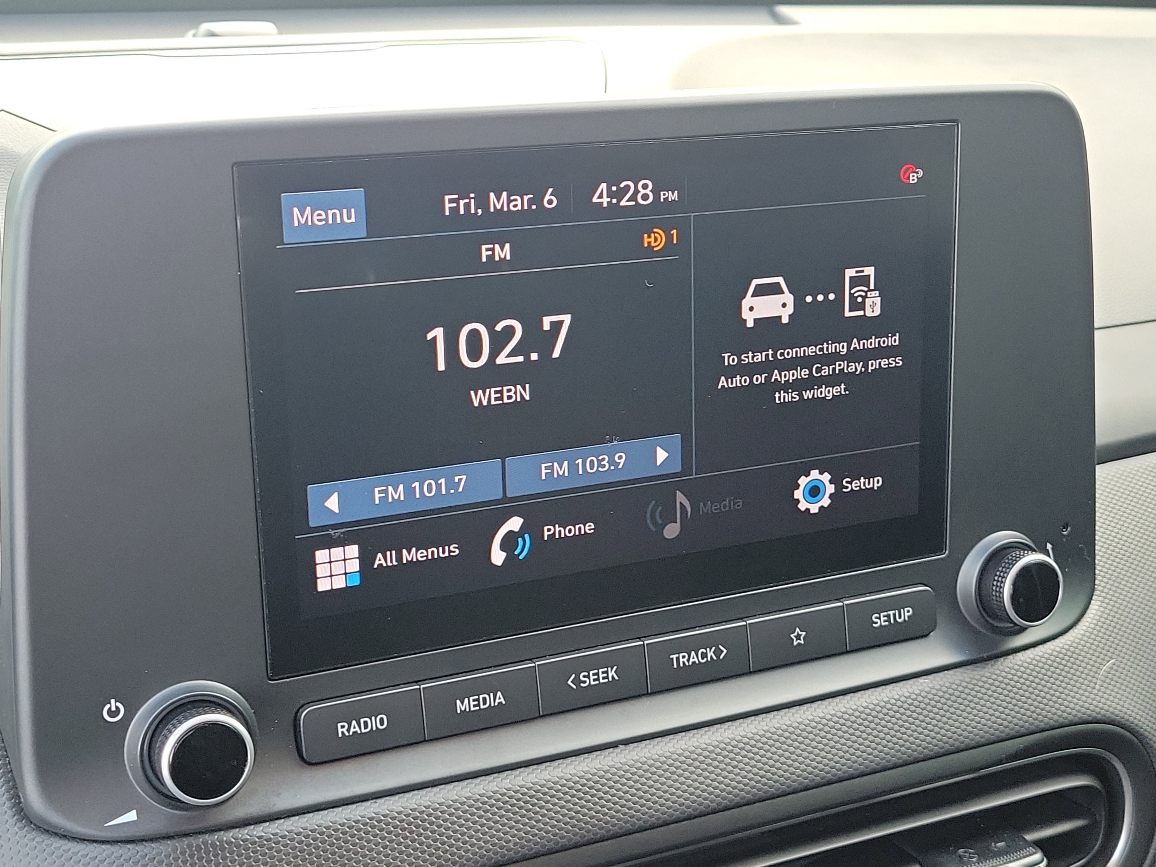 Used 2023 Hyundai Kona SEL image 24