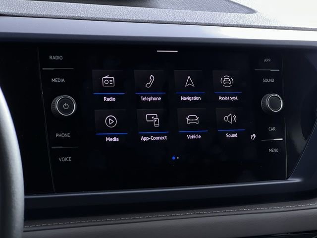 Used 2024 Volkswagen Taos SE image 18