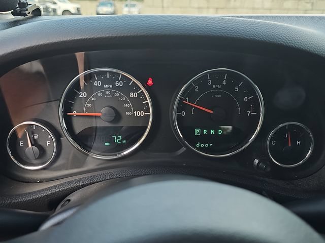 Used 2018 Jeep Wrangler Sahara AWD/4WD image 15
