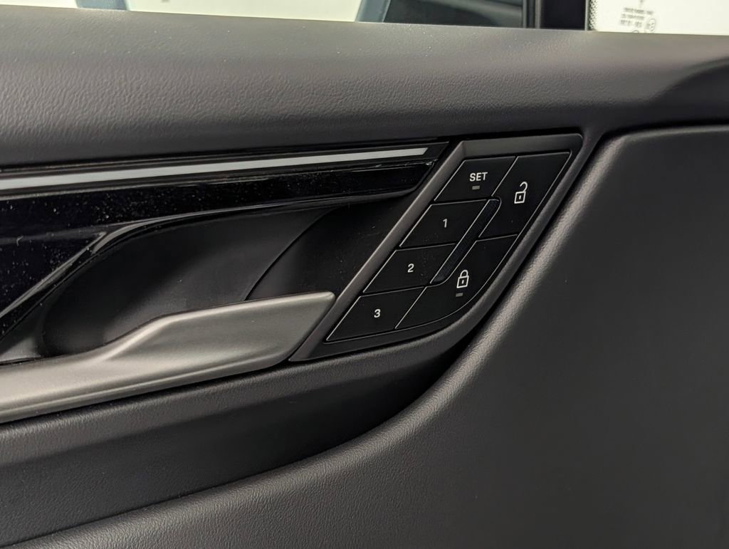 New 2026 Porsche Macan Electric image 27