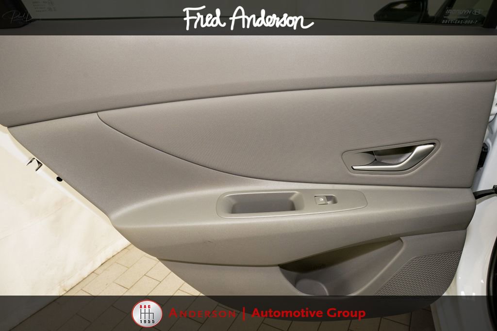 Used 2025 Hyundai Elantra SEL FWD image 10