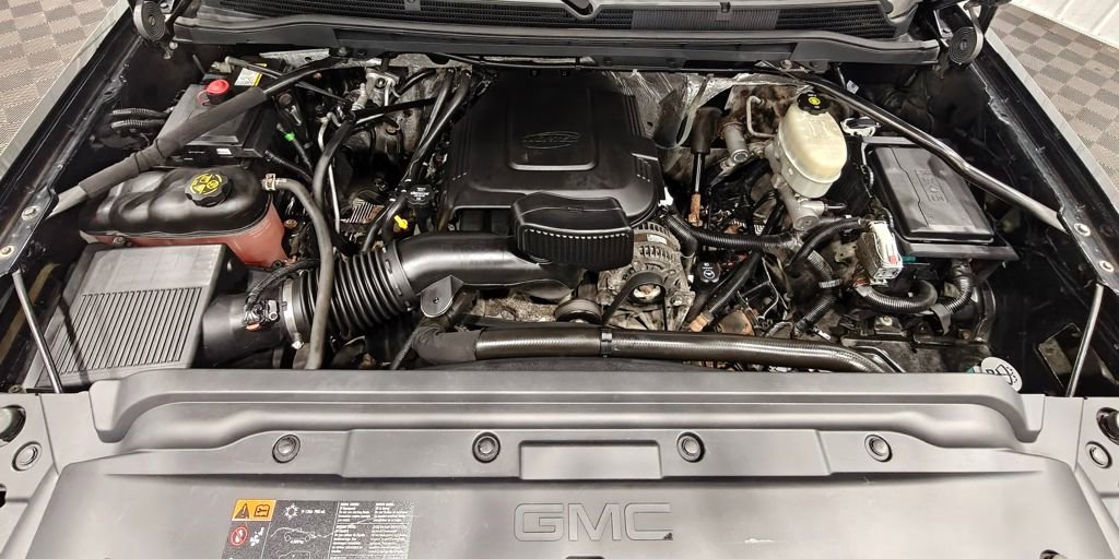 Used 2017 GMC Sierra 2500 Denali w/ Suspension Package, Off-Road image 55