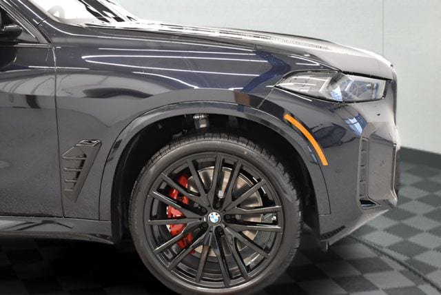 New 2026 BMW X5 M60i w/ Climate Comfort Package AWD/4WD image 16