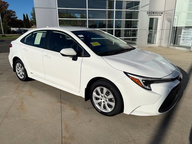 Used 2025 Toyota Corolla LE
