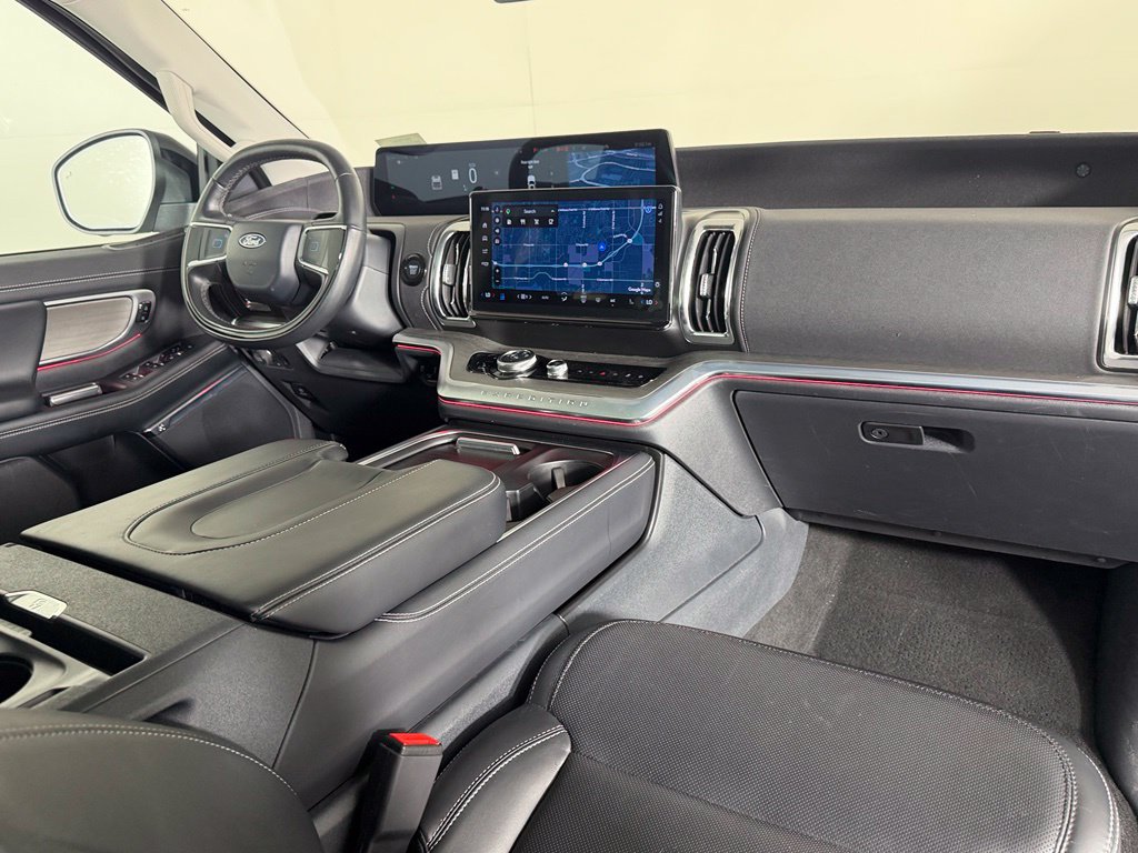 Used 2025 Ford Expedition Max Platinum AWD/4WD image 15