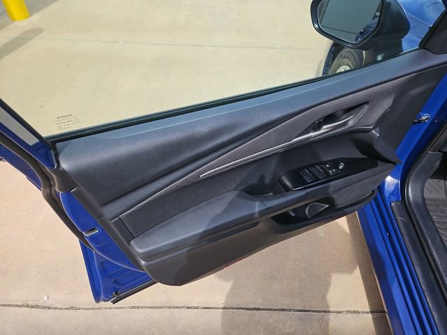 Used 2025 Toyota Camry LE image 10