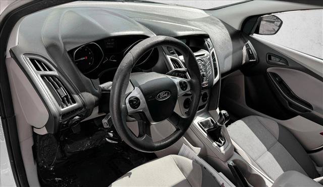 Used 2012 Ford Focus SE FWD image 11