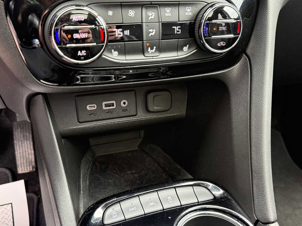 Used 2022 Buick Encore GX Select w/ Experience Buick Package image 53