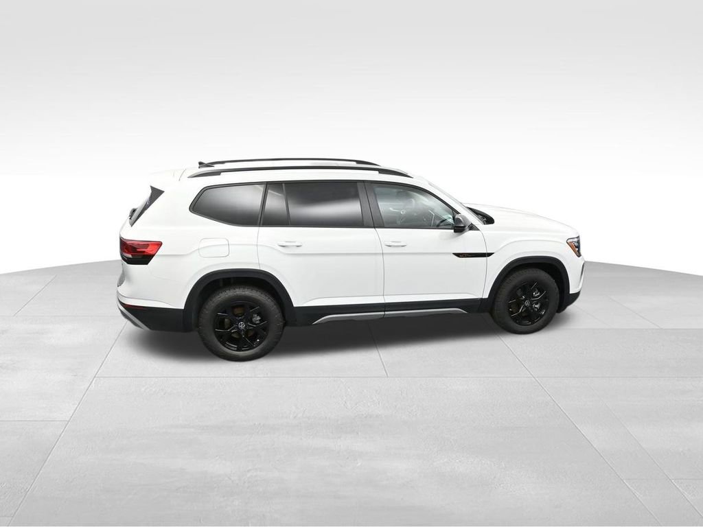 New 2025 Volkswagen Atlas Peak Edition SE image 25