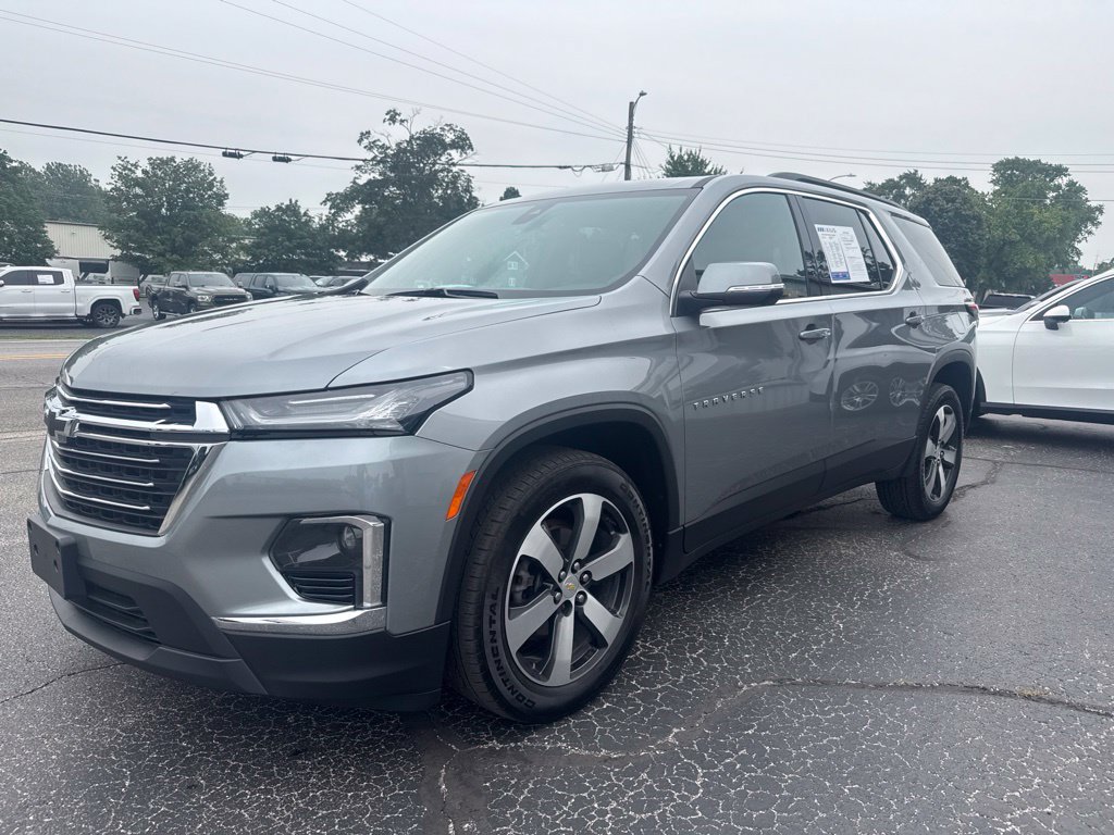 Used 2023 Chevrolet Traverse LT AWD/4WD image 5