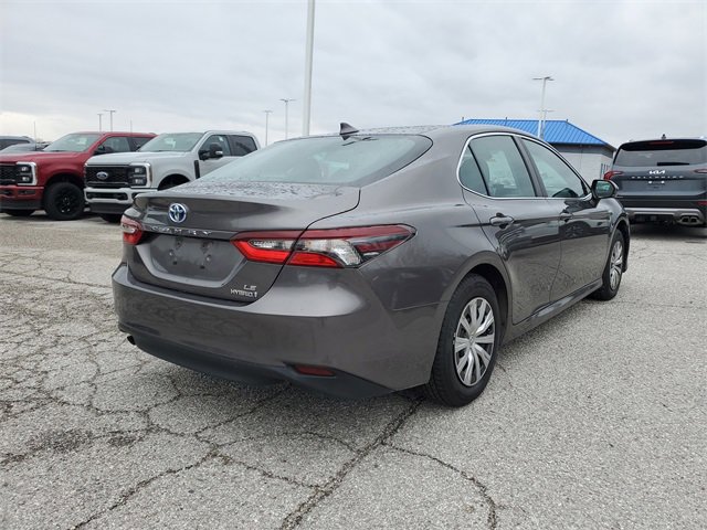 Used 2021 Toyota Camry LE image 4