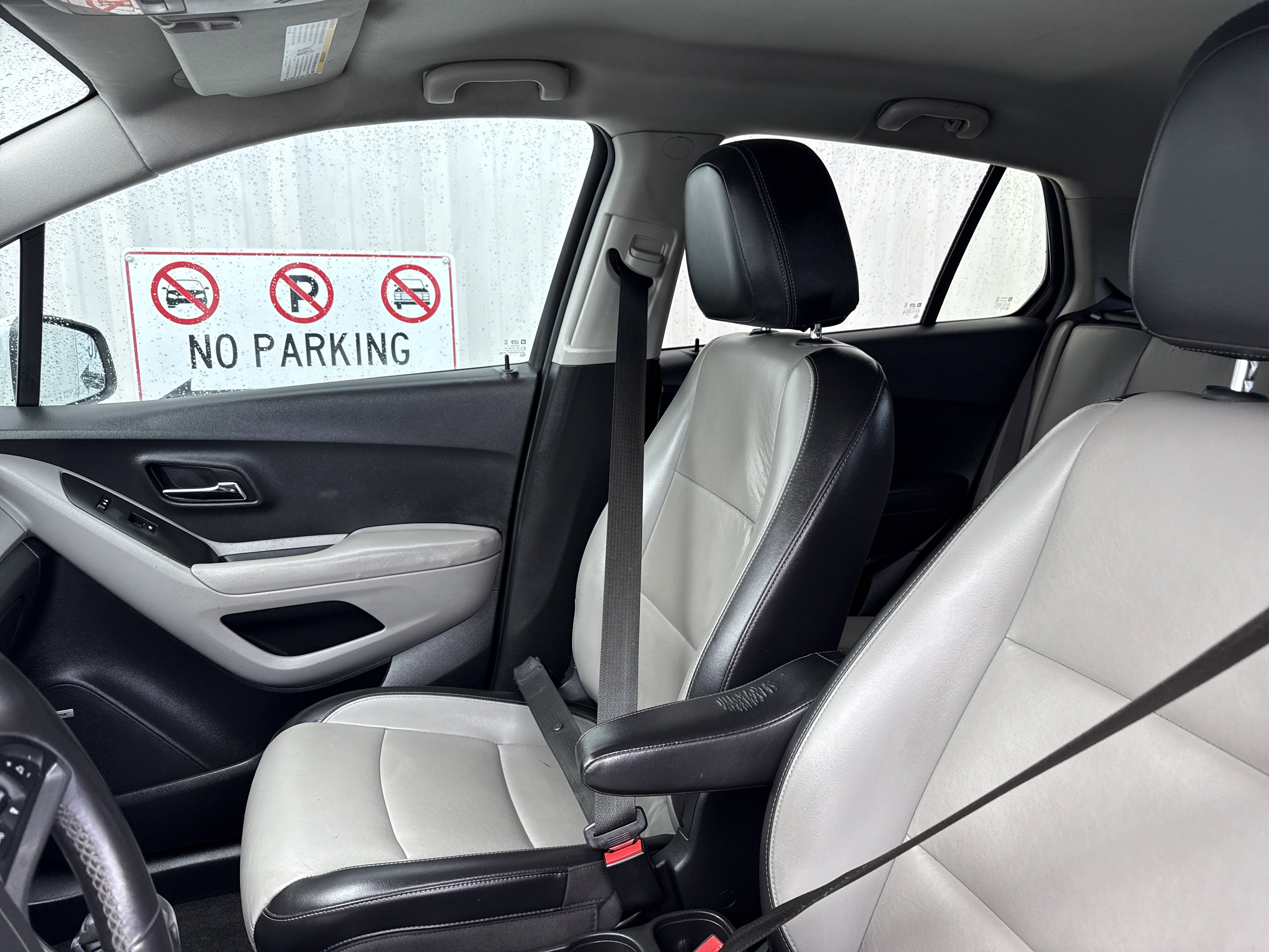 Used 2016 Chevrolet Trax LTZ w/ LPO, Cargo Package image 11