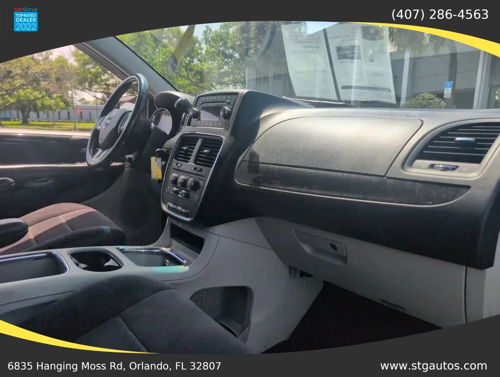 Used 2013 Dodge Grand Caravan SXT w/ Rear Park Assist Pkg FWD image 25