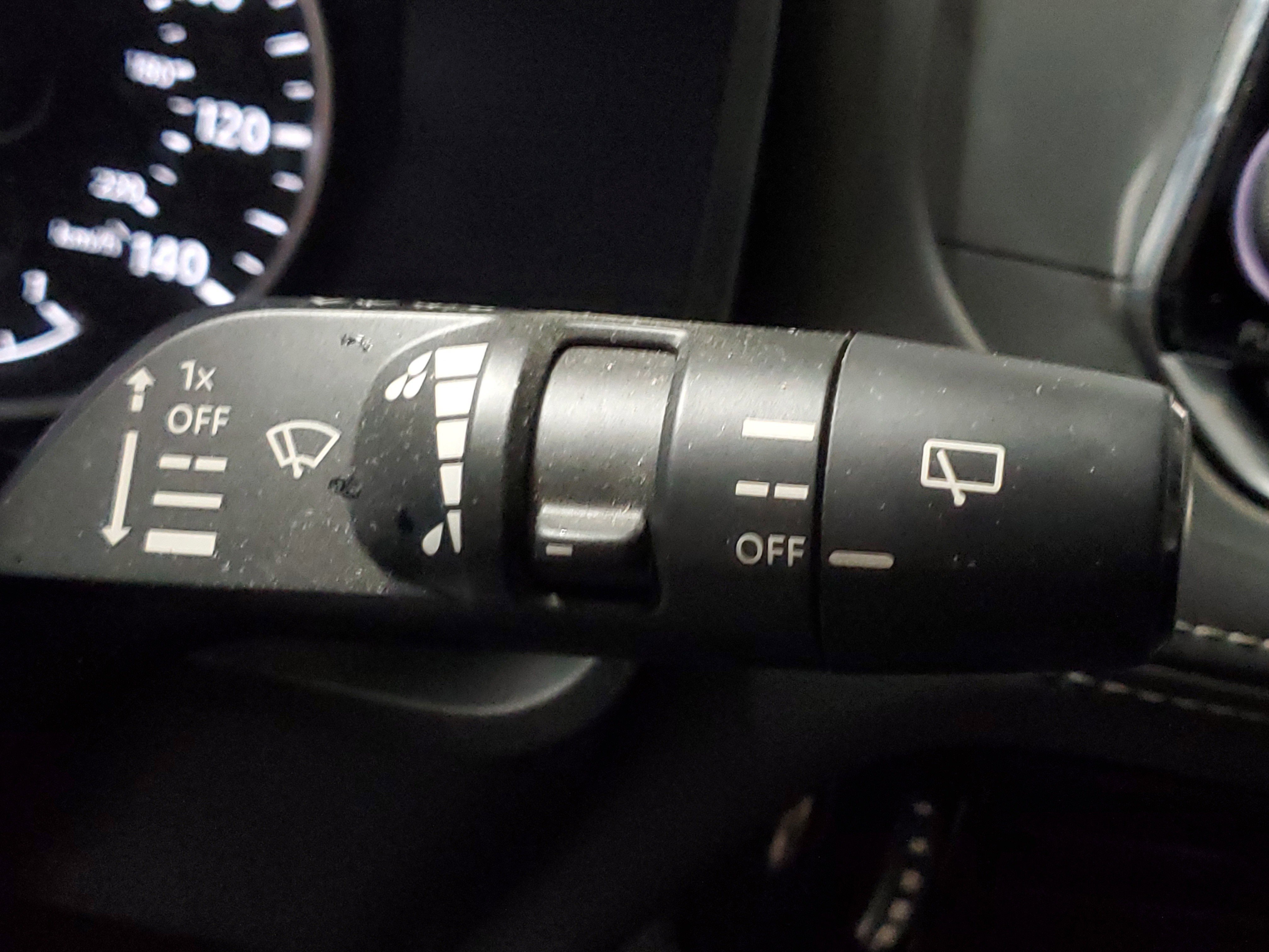 Used 2022 Nissan Rogue SV AWD/4WD image 26
