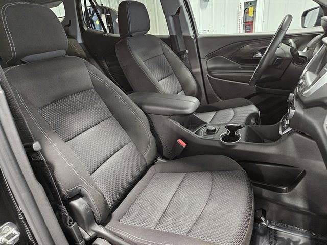 Used 2024 GMC Terrain SLE image 22
