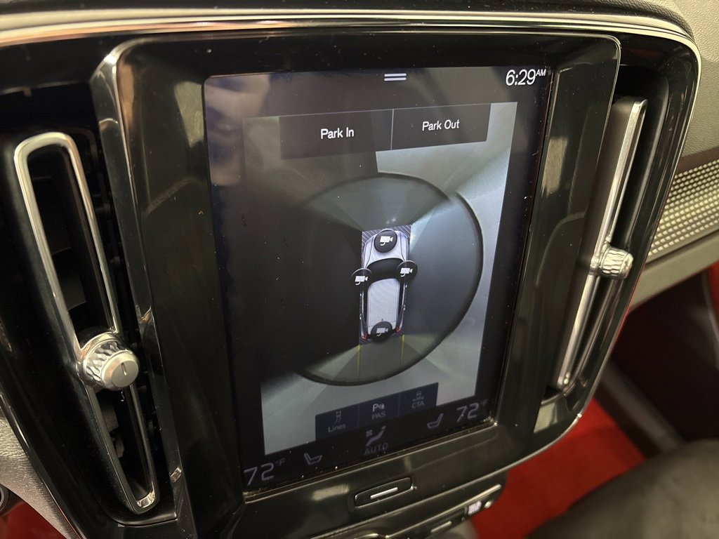 Used 2019 Volvo XC40 T5 R-Design image 28