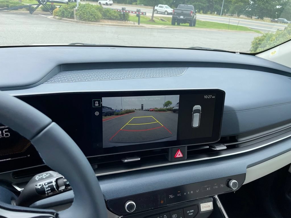 New 2026 Kia Carnival EX FWD image 17