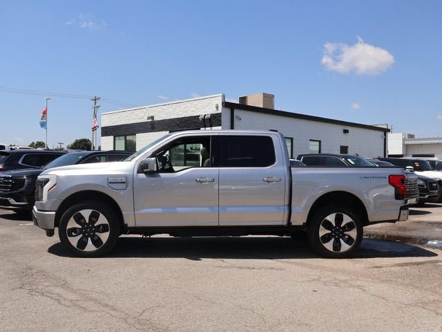 Used 2023 Ford F150 Lightning Platinum AWD/4WD image 4