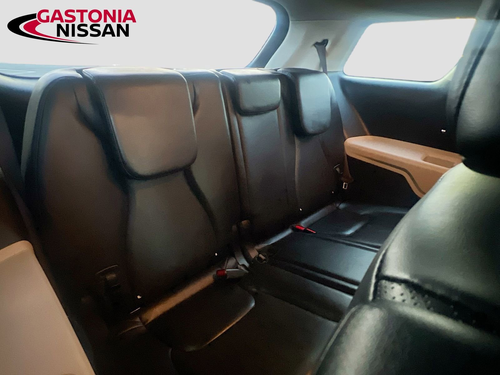 Used 2024 Kia Carnival LX image 36