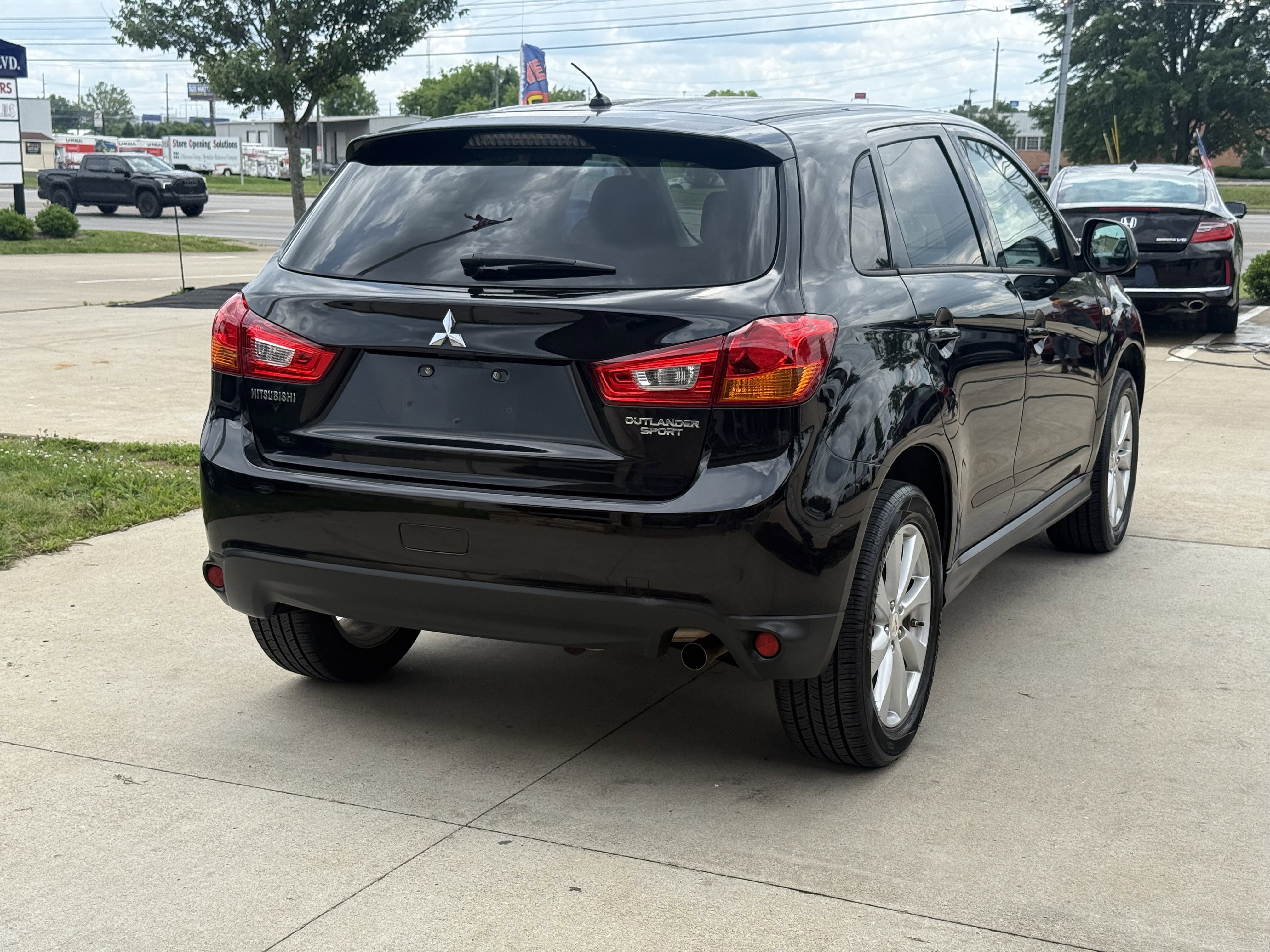 Used 2015 Mitsubishi Outlander Sport ES FWD image 7
