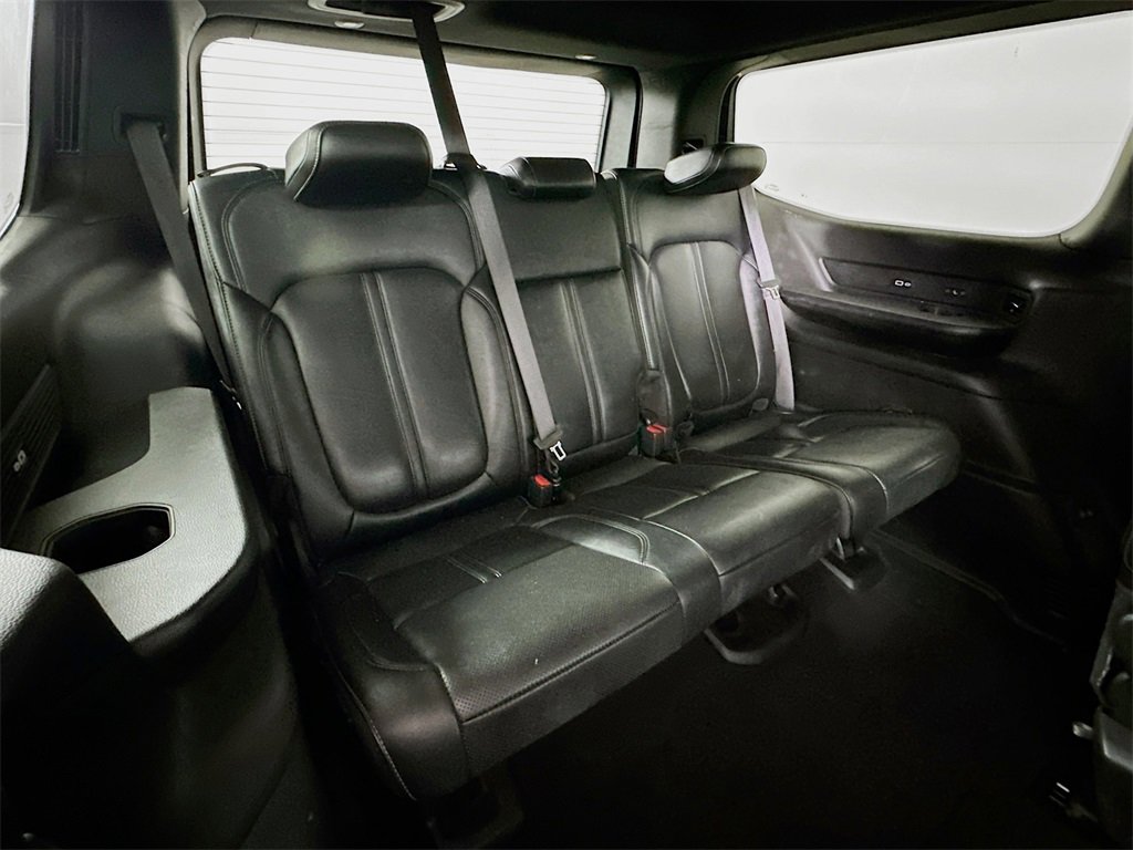 Used 2022 Jeep Wagoneer Series III w/ Premium Group I image 37