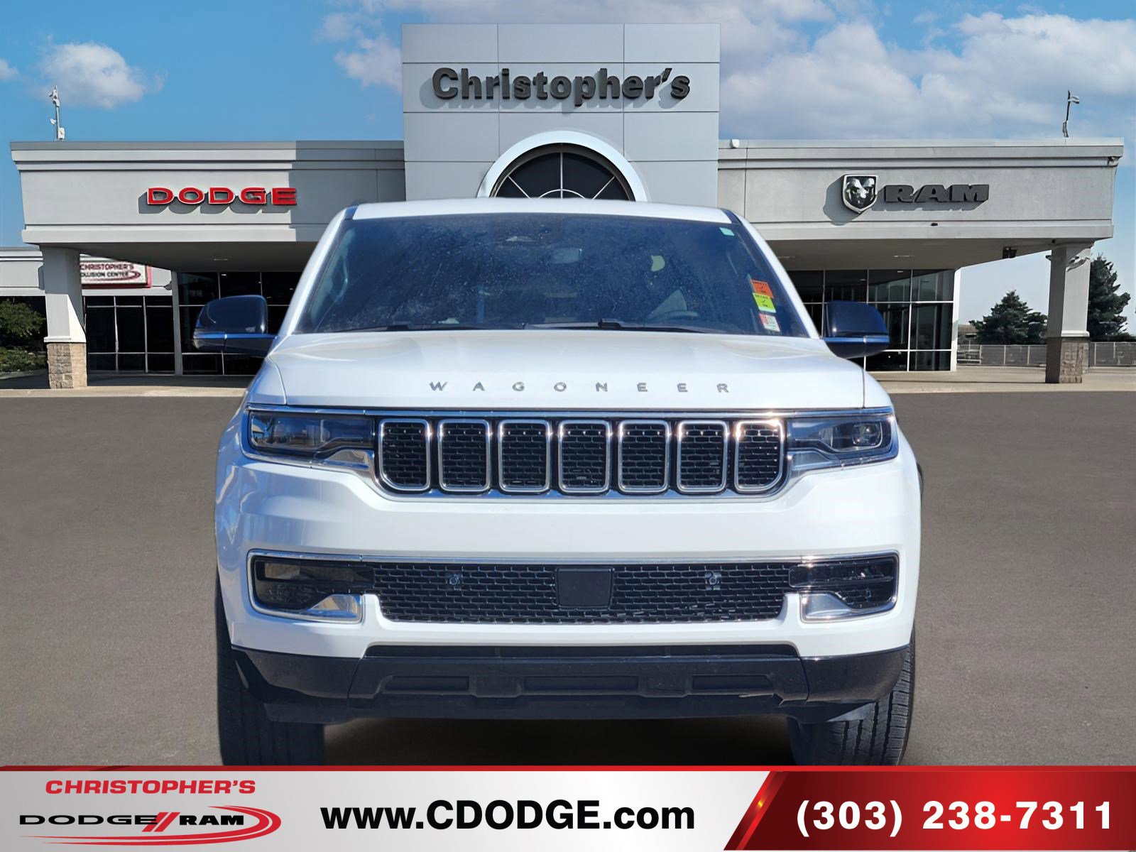 Used 2025 Jeep Wagoneer 4WD image 8