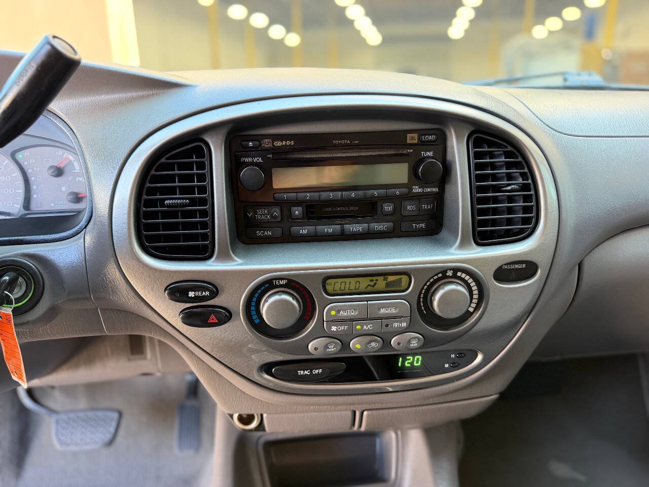 Used 2004 Toyota Sequoia Limited RWD image 20