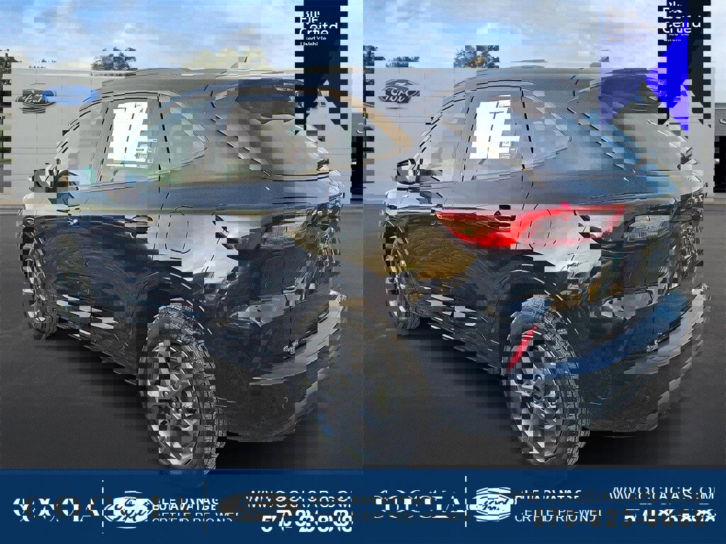 Certified 2024 Ford Escape ST-Line w/ Tech Pack #1 image 6
