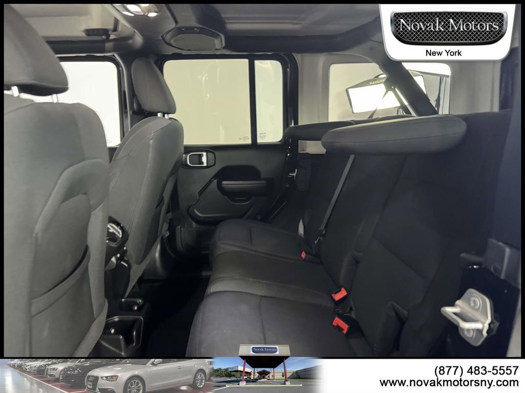 Used 2022 Jeep Wrangler Unlimited Sport image 10