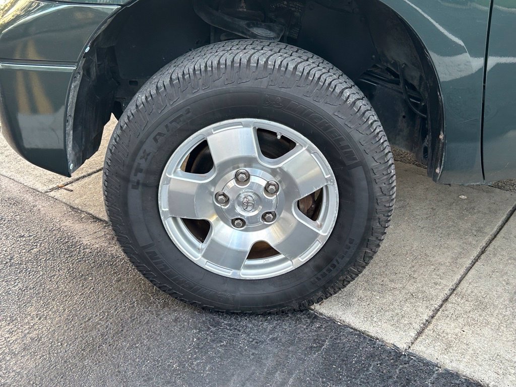 Used 2007 Toyota Tundra Limited w/ TRD Off-Road Pkg AWD/4WD image 23