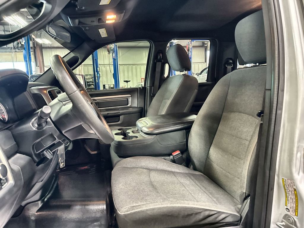 Used 2021 RAM 1500 Classic Warlock image 12