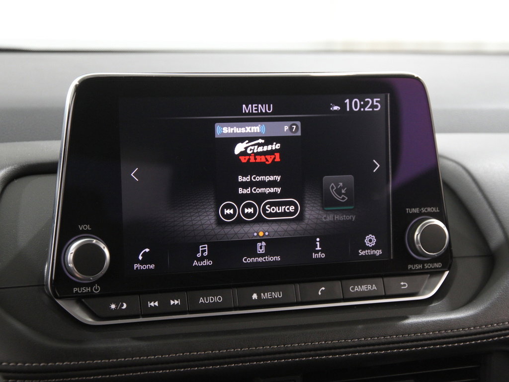 Used 2024 Nissan Rogue SV image 10