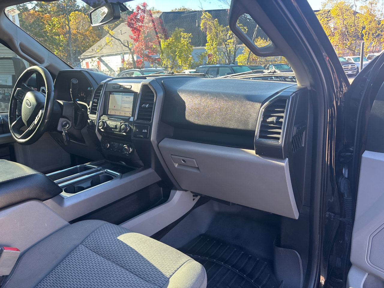 Used 2018 Ford F150 XLT w/ Equipment Group 302A Luxury image 14