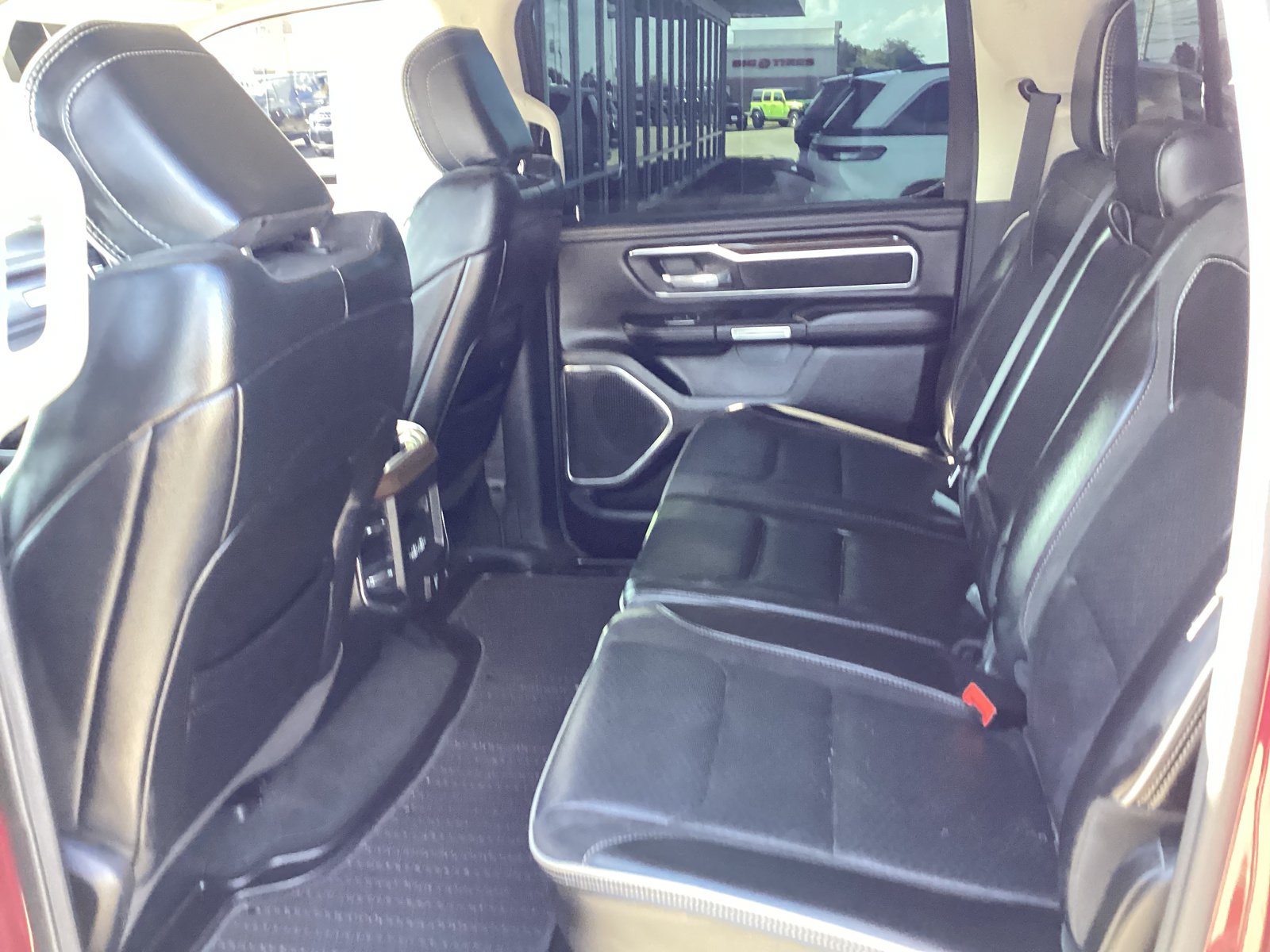 Used 2022 RAM 1500 Laramie AWD/4WD image 13