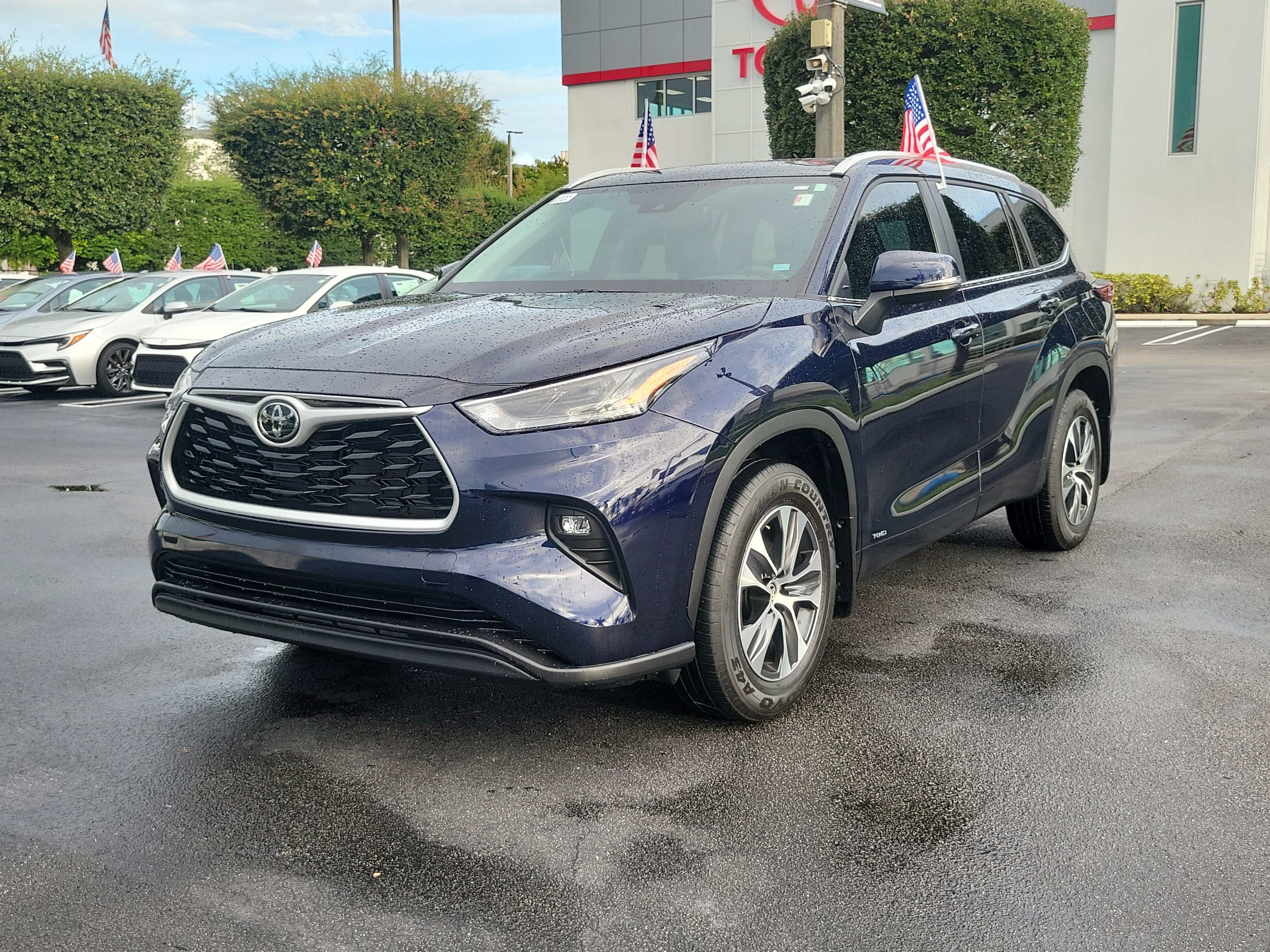 Used 2026 Toyota Highlander XLE AWD/4WD image 5