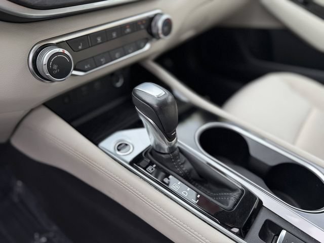 Used 2023 Nissan Altima 2.5 SV w/ SV Premium Package FWD image 21