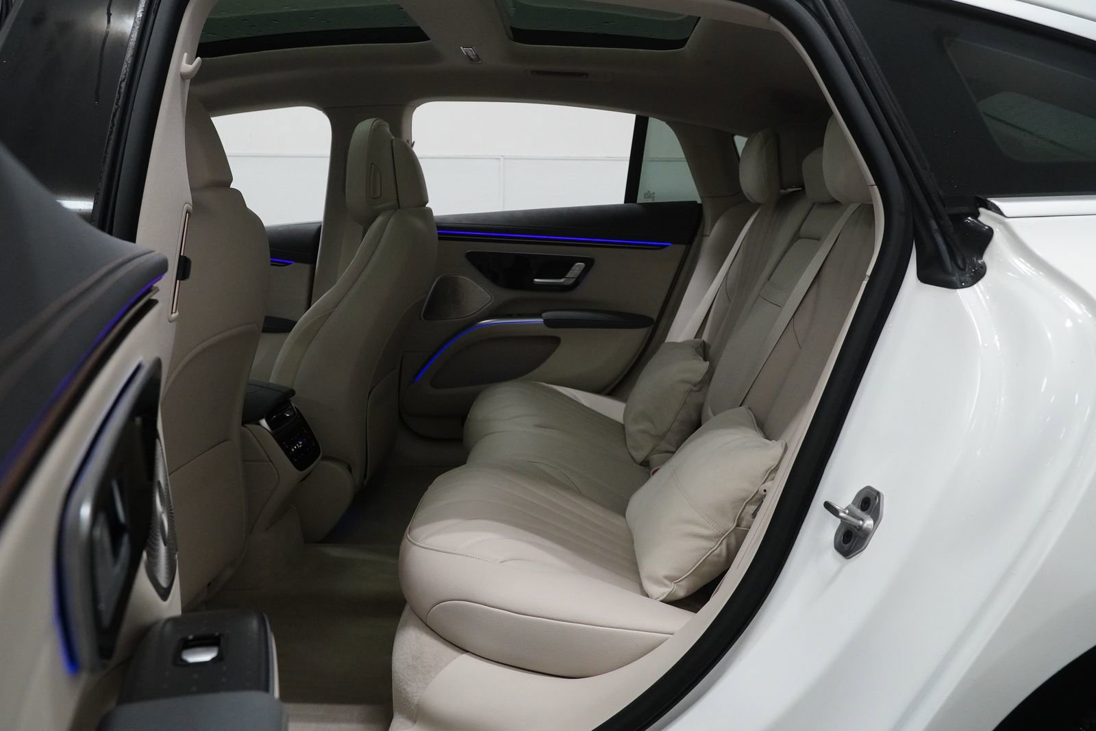 Certified 2023 Mercedes-Benz EQS 450+ 4MATIC Sedan image 15