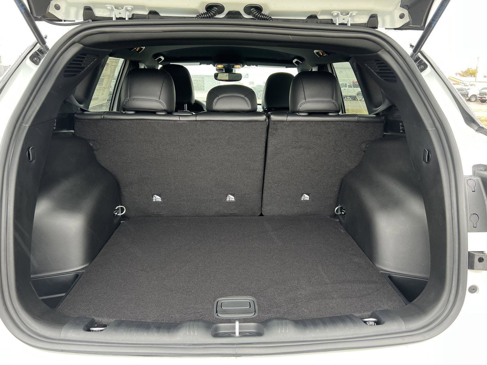 New 2026 Jeep Compass Latitude image 30