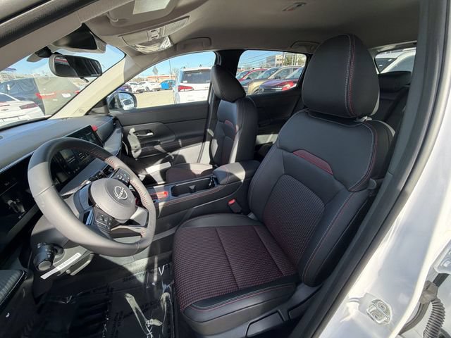 New 2026 Nissan Kicks SR w/ Cold Weather Package AWD/4WD image 11
