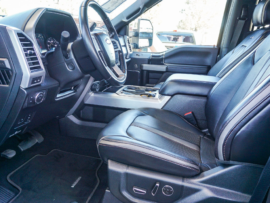 Used 2020 Ford F250 Platinum w/ FX4 Off-Road Package AWD/4WD image 18