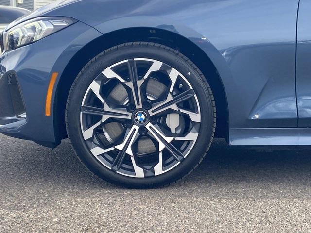 Used 2025 BMW 330i xDrive Sedan w/ Premium Package image 10