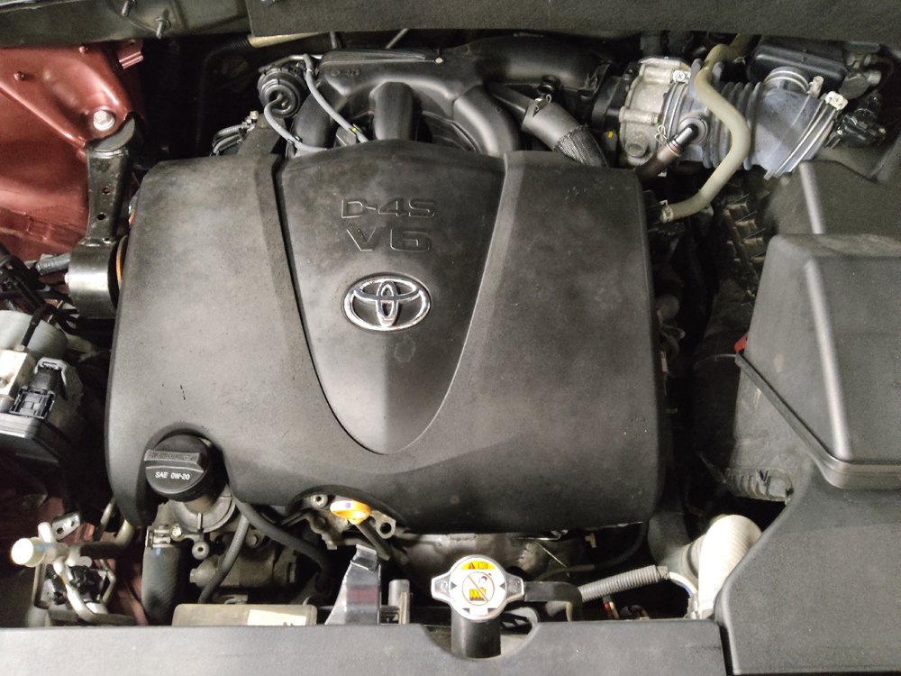 Used 2018 Toyota Highlander LE image 30