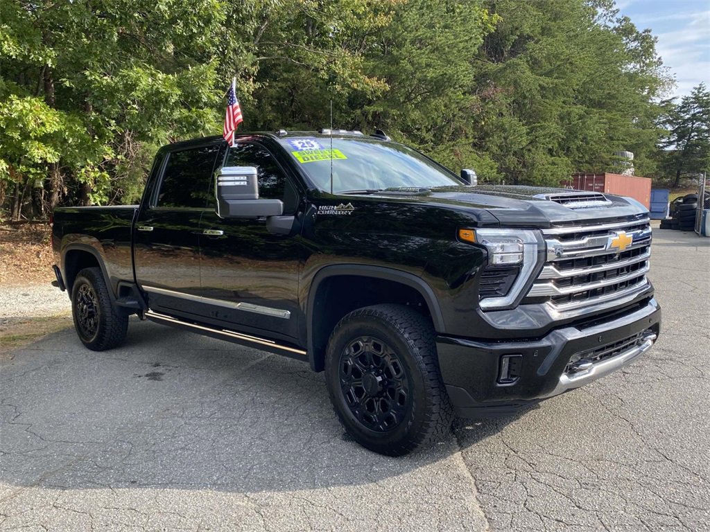 Used 2025 Chevrolet Silverado 2500 High Country w/ High Country Premium Package image 6