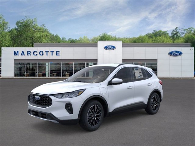 New 2025 Ford Escape SE