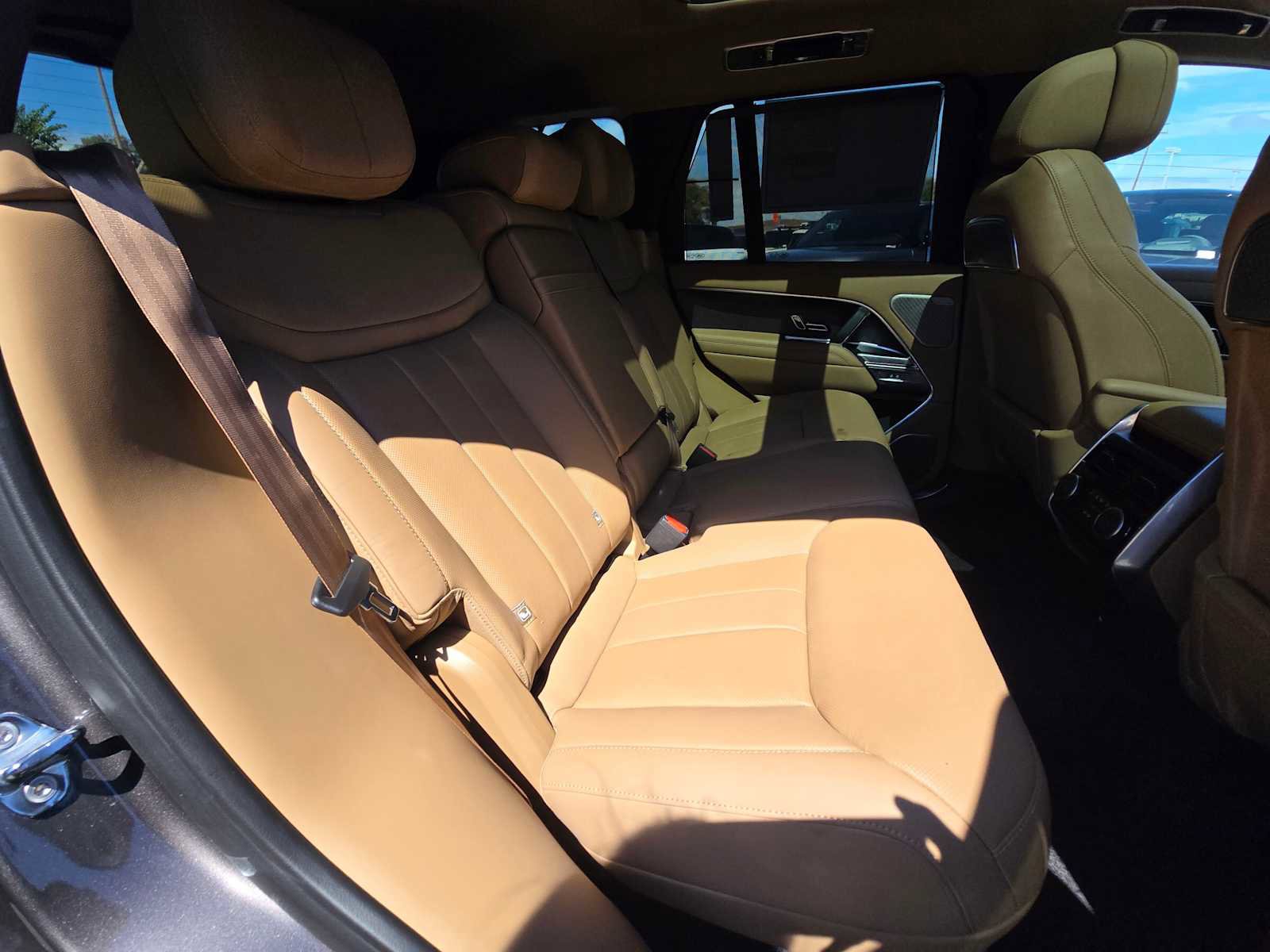 New 2025 Land Rover Range Rover Autobiography image 14