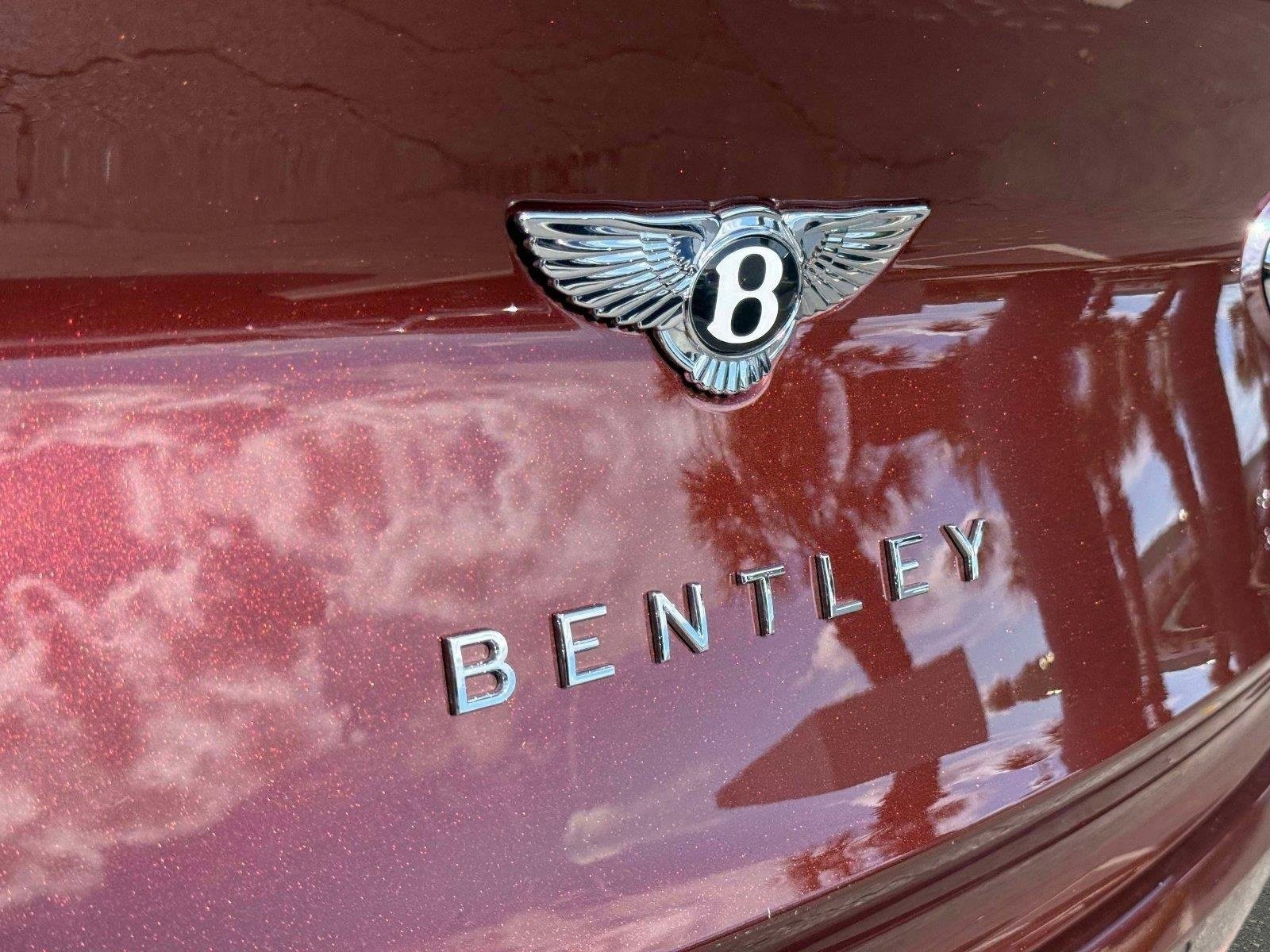 Used 2022 Bentley Bentayga image 26