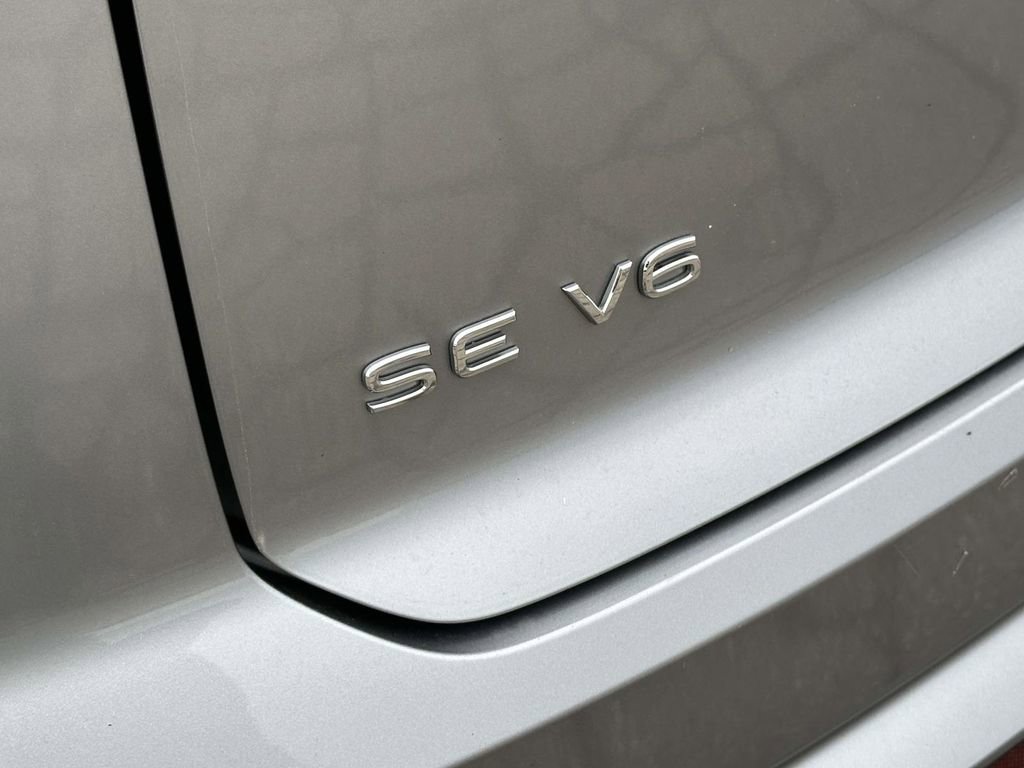 Used 2023 Volkswagen Atlas Cross Sport SE w/ Panoramic Sunroof Package image 12